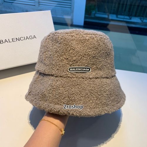Balenciaga 모자