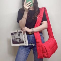 보테가베네타카세트크로스백