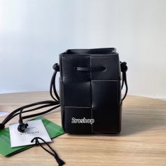 보테가베네타버킷백