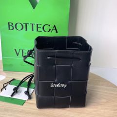 보테가베네타버킷백