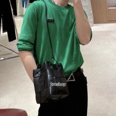 보테가베네타버킷백