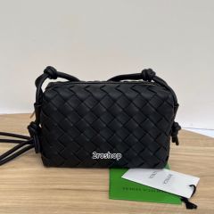 보테가베네타크로스백