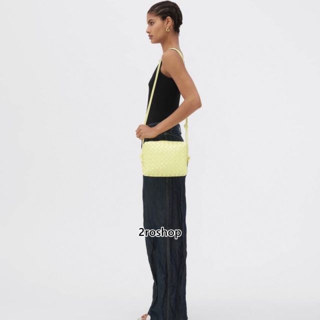 보테가베네타카매라백