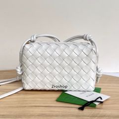 보테가베네타크로스백