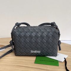 보테가베네타크로스백