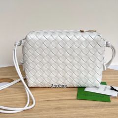 보테가베네타크로스백