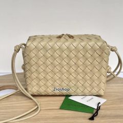 보테가베네타크로스백