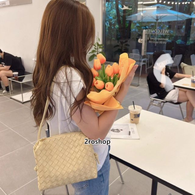 보테가베네타크로스백