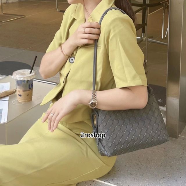 보테가베네타크로스백