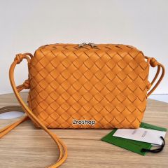 보테가베네타크로스백