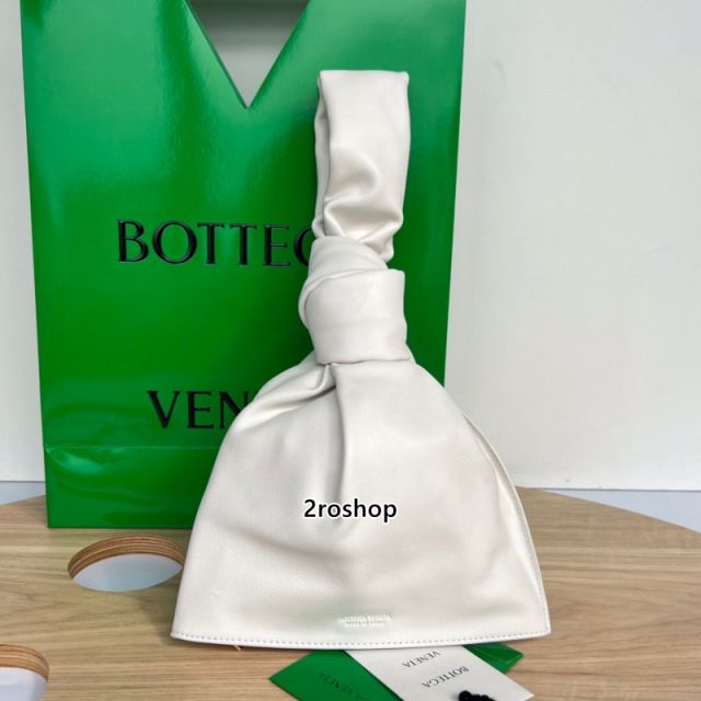 보테가베네타클러치