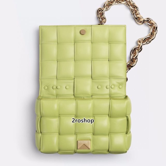 보테가베네타패딩체인카세트백