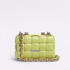 보테가베네타패딩체인카세트백