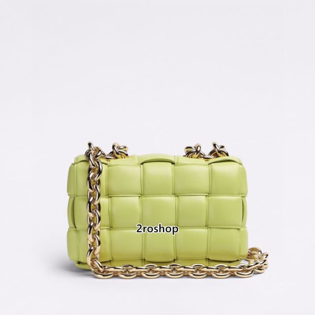 보테가베네타패딩체인카세트백