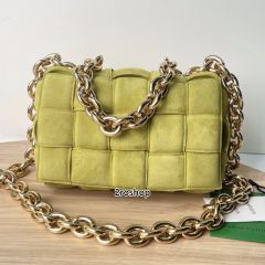 보테가베네타패딩체인카세트백