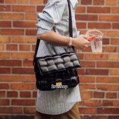 보테가베네타카세트크로스백