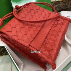 보테가베네타크로스백