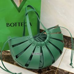 보테가베네타더쉘숄더백