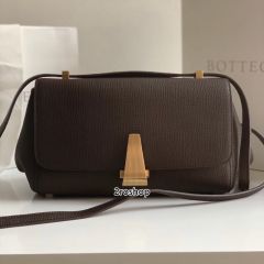 보테가베네타앵글크로스백