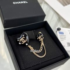CHANEL 브로치