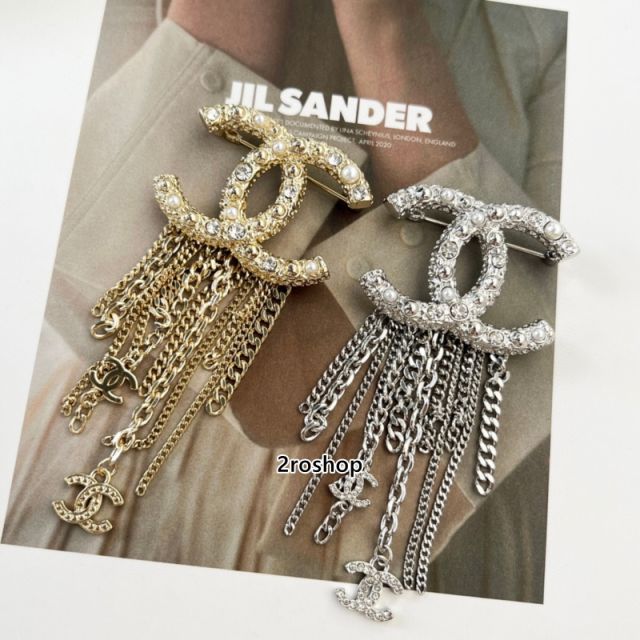 CHANEL 브로치