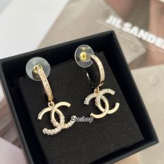 CHANEL 피어싱