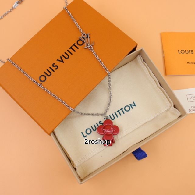 LV 목걸이