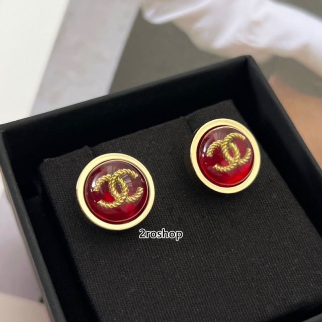 CHANEL 피어싱