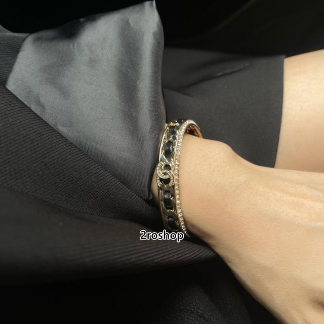 CHANEL 팔찌
