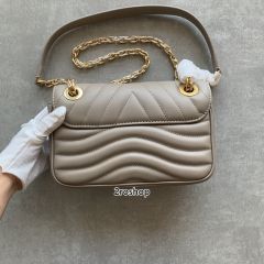 루이비통뉴웨이브체인백