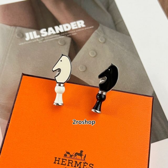 HERMES 브로치