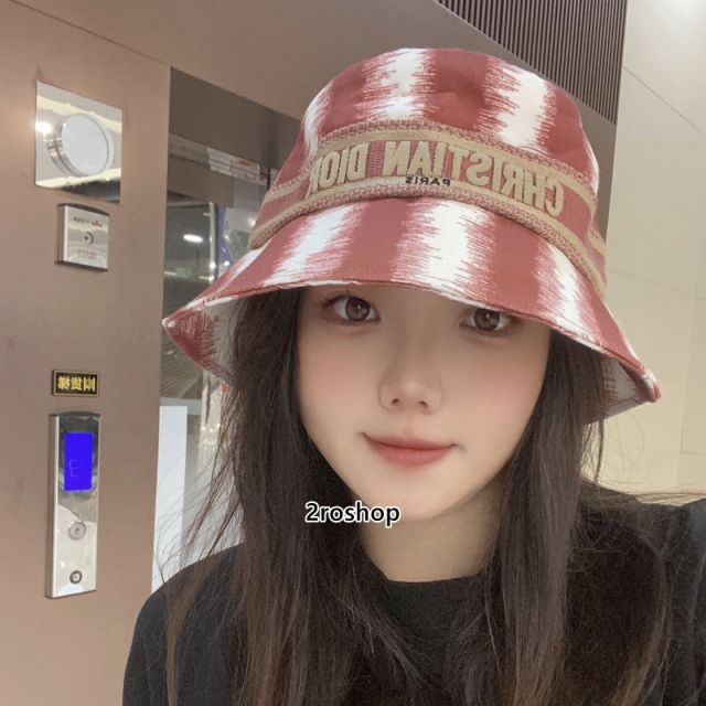 DIOR 모자