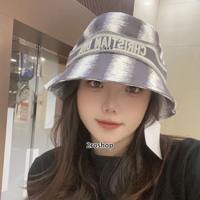 DIOR 모자