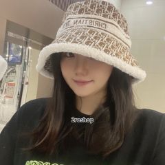 DIOR 모자
