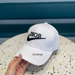 DIOR 모자