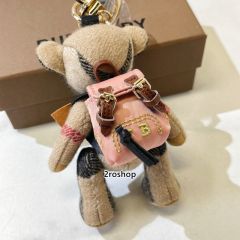 BURBERRY 키링