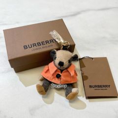 BURBERRY 키링