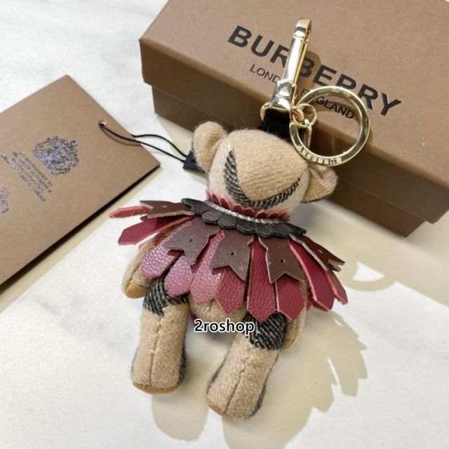 BURBERRY 키링