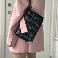 보테가베네타카세트크로스백