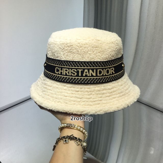 DIOR 모자