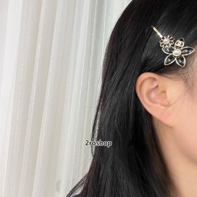 CHANEL 헤어핀