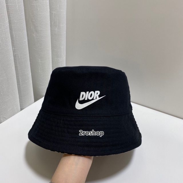DIOR 모자