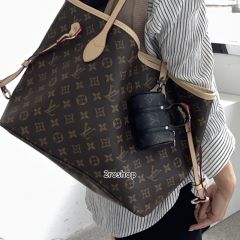 LV 키링