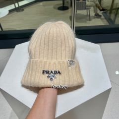 PRADA 모자