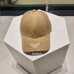 PRADA 모자