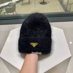 PRADA 모자