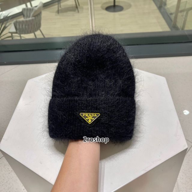 PRADA 모자
