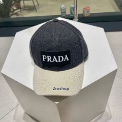 PRADA 모자