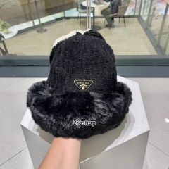 PRADA 모자