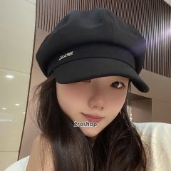 PRADA 모자